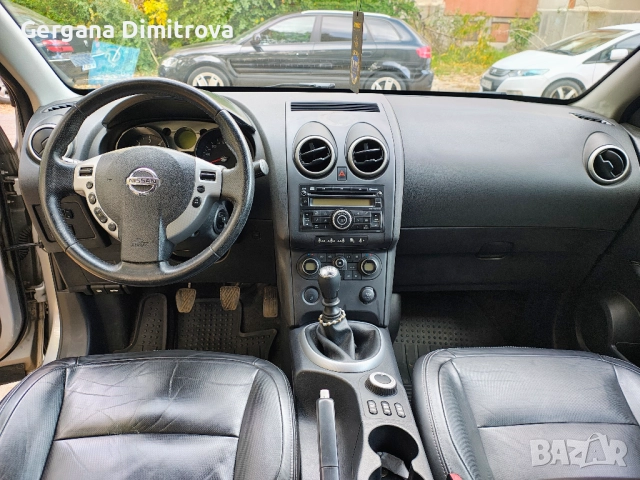 Продавам Нисан Кашкай, снимка 8 - Автомобили и джипове - 52428221