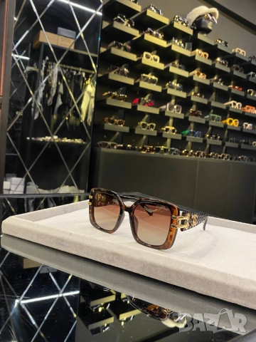 очила с черен обикновен калъф и ув защита cartier chanel, снимка 14 - Слънчеви и диоптрични очила - 51450884