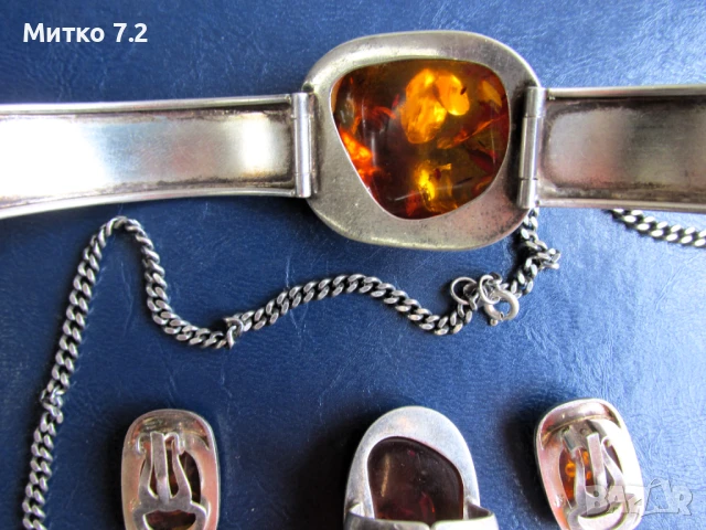 Старинен сребърен комплект с естествен кехлибар, снимка 10 - Бижутерийни комплекти - 50791555