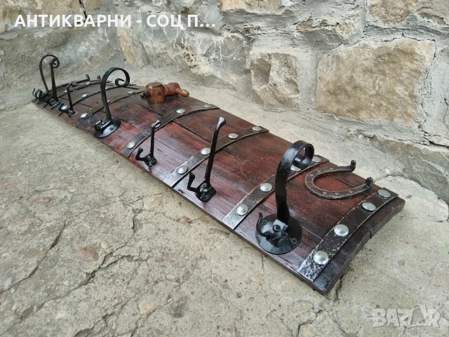 Ръчно Изработена Закачалка От Старо Дървено Буре, Бъчва. , снимка 3 - Антикварни и старинни предмети - 50991636