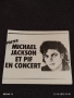 Винтидж снимка картичка на ПОП ИКОНАТА Michael Jackson Et Pif en concert за КОЛЕКЦИОНЕРИ 51220, снимка 1