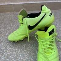 Nike Tiempo светло зелени, снимка 1 - Футбол - 42959130