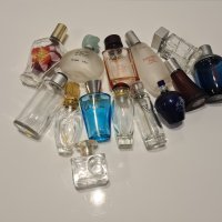 Празни шишенца от парфюми, снимка 3 - Колекции - 43107049
