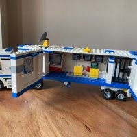 Lego City 60044 - Мобилен полицейски център, снимка 3 - Конструктори - 37612579