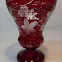 Кристална ваза Bohemia рубинен кристал , снимка 1 - Вази - 38056506