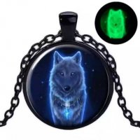Колие светещ вълк в тъмното -3Д, снимка 2 - Колиета, медальони, синджири - 28199736