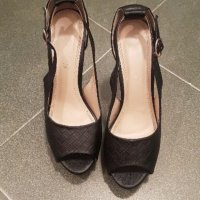 Сандали на висок ток, снимка 3 - Дамски обувки на ток - 27130975