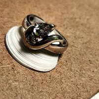 Сребърен пръстен с два броя циркони , размер на халката 18мм , снимка 3 - Пръстени - 43011170