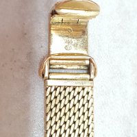 Швейцарски златен дамски часовник., снимка 10 - Бижутерийни комплекти - 34628920