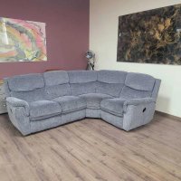 Сив ъглов диван от плат с ръчен релаксиращ механизъм, снимка 1 - Дивани и мека мебел - 43896533