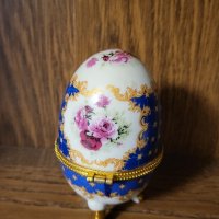 Красиво порцеланова яйце, кутия началото на 20в, снимка 2 - Антикварни и старинни предмети - 43800650