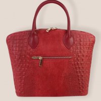 Дамска чанта от естествена кожа в червено, снимка 2 - Чанти - 34670876