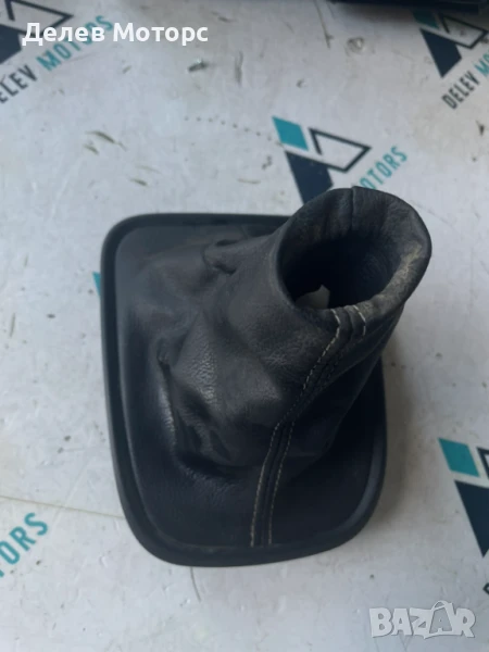 Маншон за скоростен лост от Citroen C3 1.2i, 83 ph., 5 sp, двигател HMR, 12 000 km., 2020, euro 6D, снимка 1