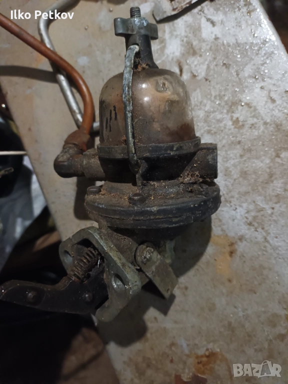 СТАРА БЕНЗИНОВА ПОМПА ЗА ГАЗ-53. ЗИЛ. УАЗ, снимка 1