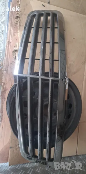 w212 предна решетка 80 лв , снимка 1