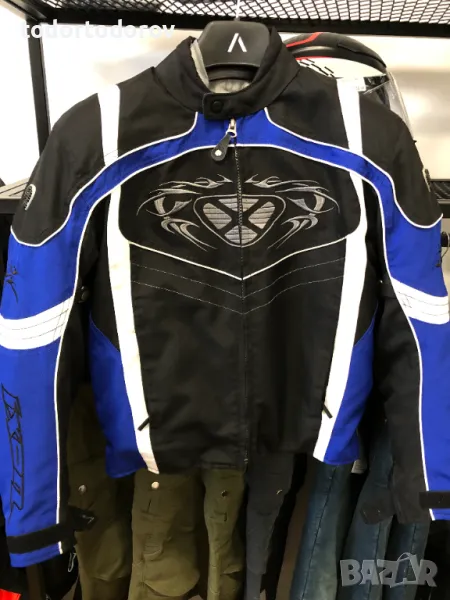 Текст.мото яке IXON M-50,всички протектори и сваляема термо подплата, снимка 1