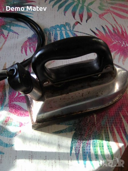 Продавам ретро ютия Елпром, снимка 1