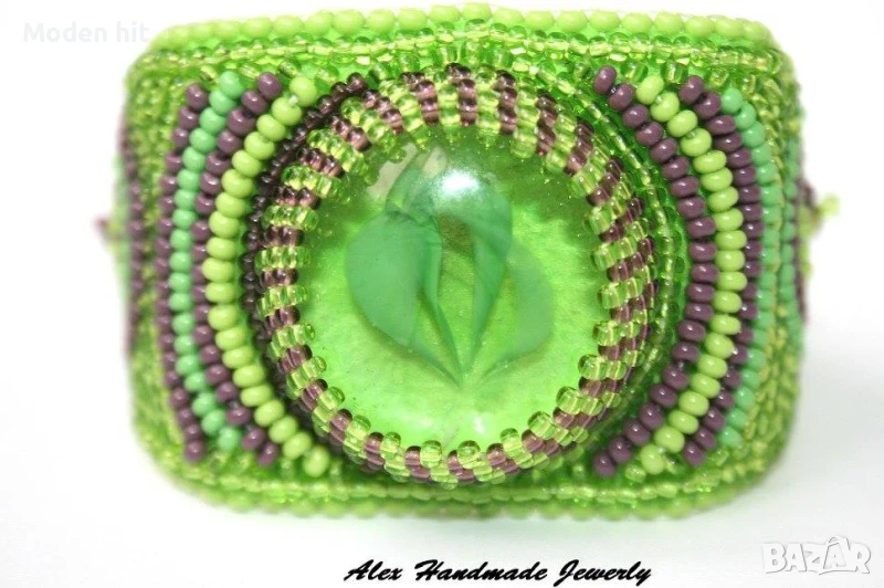 Ръчна изработка. Гривна бродерия с мъниста в свежи цветове., снимка 1