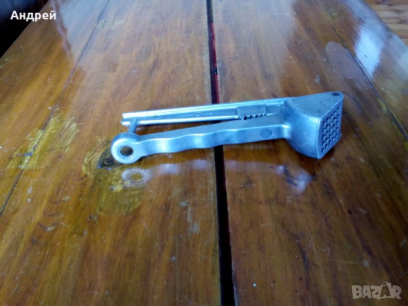 Стара алуминиева преса за чесън #2, снимка 1