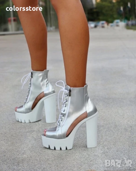 Летни боти на ток - сребриста кожа с бяло ходило - 74

, снимка 1