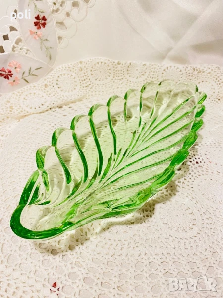 стъклен поднос , снимка 1