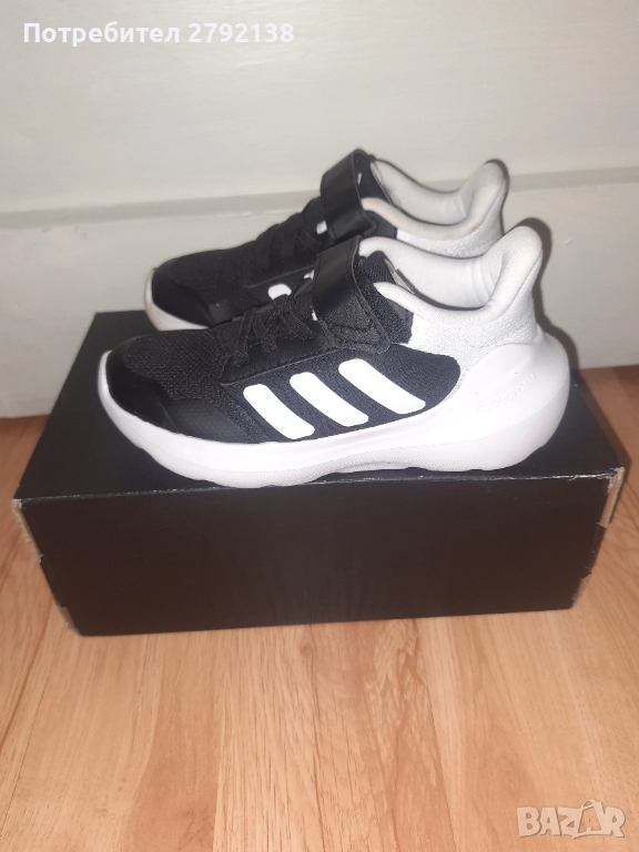 Детски маратонки Adidas, снимка 1