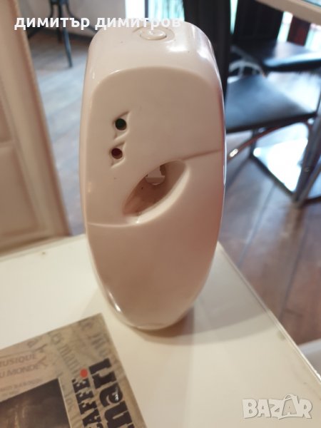 Електронен ароматизатор за стая , бял, пластмаса, снимка 1