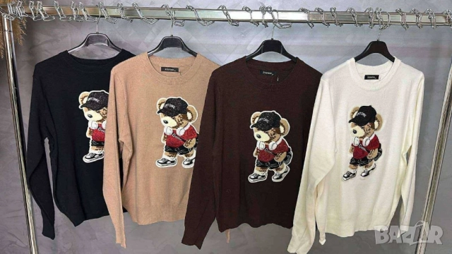 пуловер с мече 