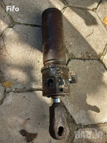 Хидравличен цилиндър/бутилка руска , снимка 2 - Селскостопанска техника - 47567957