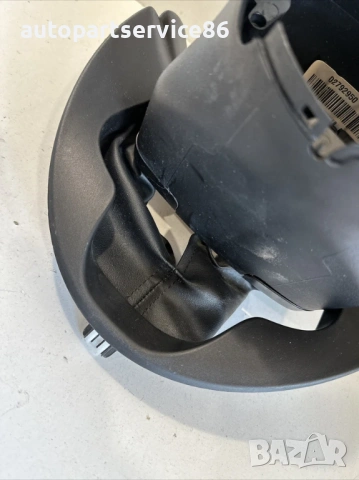 Предна облицовка около волана за Jeep Grand Cherokee 3.0 Crd (2012), снимка 2 - Части - 53513237