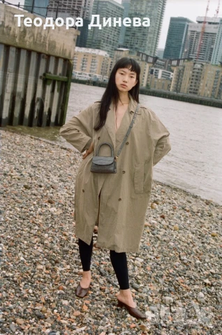 Дамска чанта BY FAR grey croc mini , снимка 2 - Чанти - 51005537