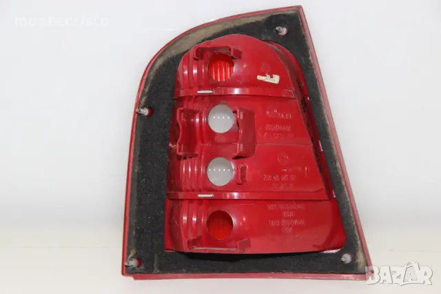 Десен стоп Skoda Octavia I хечбек (2000-2004г.) liftback 1U6945112C / 1U6945096C Шкода Октавиа, снимка 4 - Части - 50309295