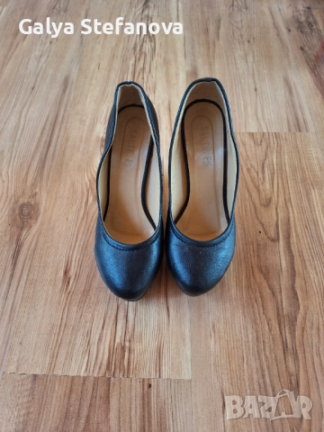 Продава обувки, снимка 13 - Дамски обувки на ток - 52087563