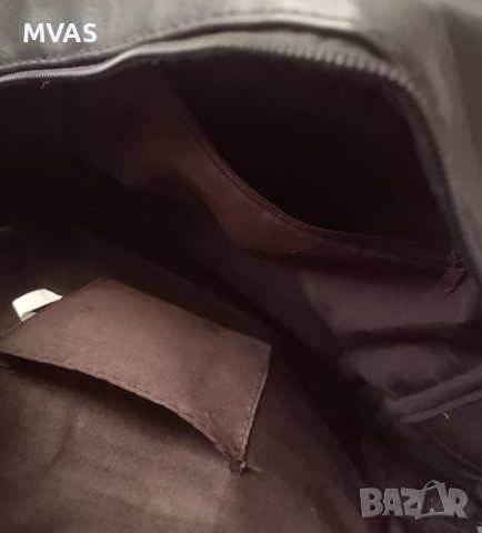 Черна кожена раница среден размер матова , снимка 4 - Раници - 40551413