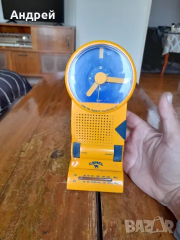 Радио часовник Camel