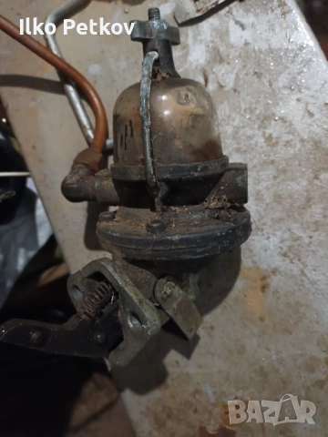 СТАРА БЕНЗИНОВА ПОМПА ЗА ГАЗ-53. ЗИЛ. УАЗ