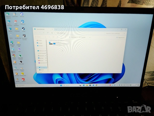 продавам бизнес Лаптоп Lenovo X1 Carbon 6th i5-8350U 8GB 512GB, снимка 2 - Лаптопи за дома - 53423579