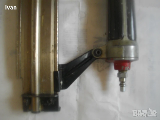 MAX ПНЕВМАТИЧЕН ТАКЕР ЗА ПИРОНИ ДО 50мм ПРОФЕСИОНАЛЕН С ДУРАЛУМИНИЙ ПЪЛНИТЕЛ, снимка 3 - Други инструменти - 51010654