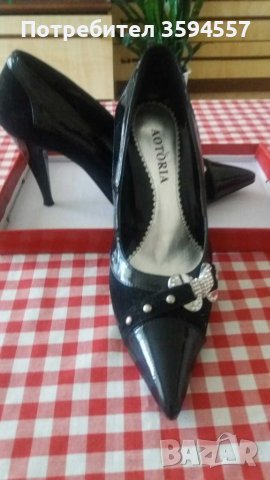 Дамски обувки, снимка 1 - Дамски обувки на ток - 39556898