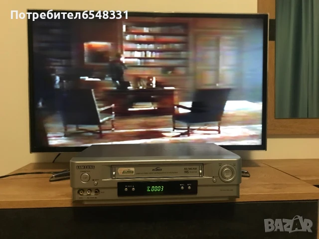 Видеокасета '' ДА УМРЕШ МЛАД ''  VHS, снимка 8 - Други жанрове - 48488981