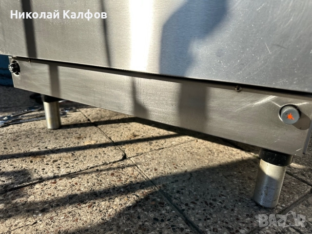 Професионална газова печка Зануси/Zanussi, снимка 5 - Обзавеждане на кухня - 52933491