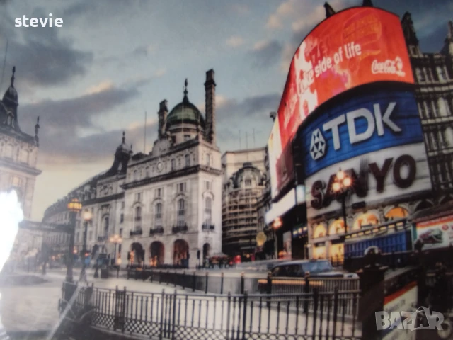 Нова метална табела Лондон