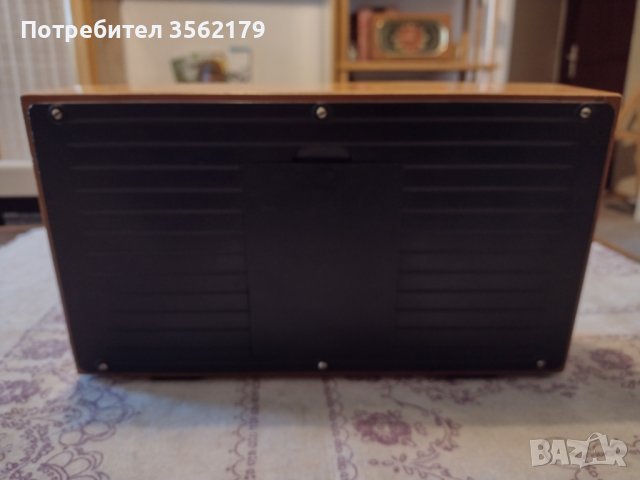 Руски часовник Янтар, снимка 2 - Антикварни и старинни предмети - 43927750