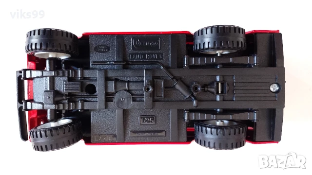 Bburago Land Rover Seria II - Мащаб 1:25, снимка 8 - Колекции - 51341551