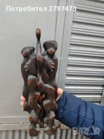 Авторска дървена скулптура 