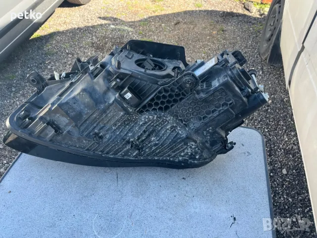 Десен фар за Туарег 2018, снимка 3 - Части - 49556894