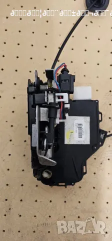 Брава за Audi A8D3 с вакуум , снимка 5 - Части - 48933882