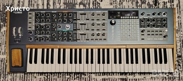 Arturia PolyBrute 6 аналогов синтезатор 