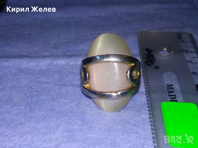 МЕДЕН ПОСРЕБРЕН РЕТРО ВИНТИДЖ СКЪПОЦЕНЕН ПРЪСТЕН с ШЛИФОВАН ИЗСКРЯЩ МИНЕРАЛ БЯЛО КОТЕШКО ОКО 36982, снимка 4 - Пръстени - 39714262