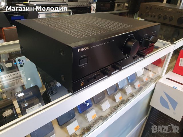 Усилвател Kenwood KA-3020 В отлично техническо и визуално състояние., снимка 3 - Ресийвъри, усилватели, смесителни пултове - 43460035